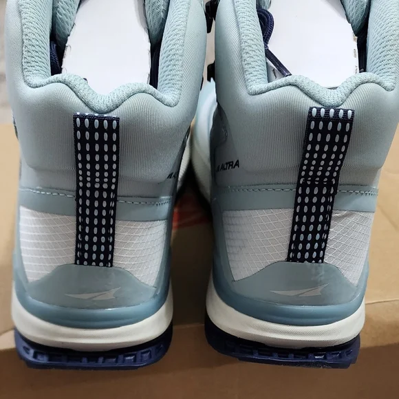 Altra Lone Peak Mid All Weather Trail Light Blue Running Shoes Women Size 9.5 - Picture 5 of 9